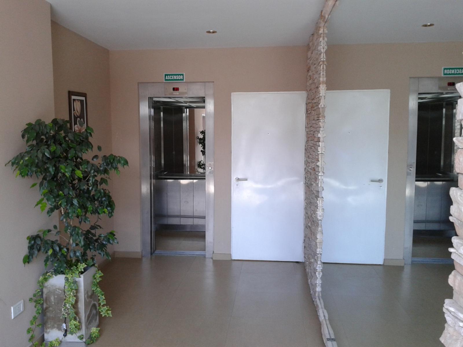 NUEVO PRECIO IDEAL INVERSOR DEPARTAMENTO 2 AMBIENTES CON COCHERA CUBIERTA. OPORTUNIDAD VENTA DIRECTA — foto 12