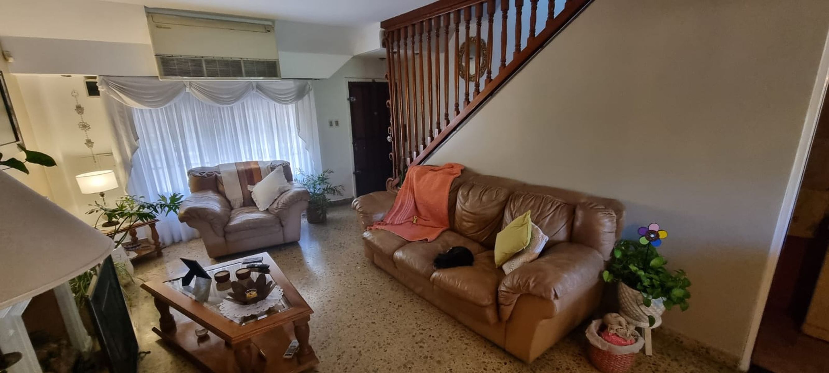Casa en 2 plantas 4 ambientes con quincho ACEPTA DEPARTAMENTO EN PARTEDE PAGO1 — foto 3