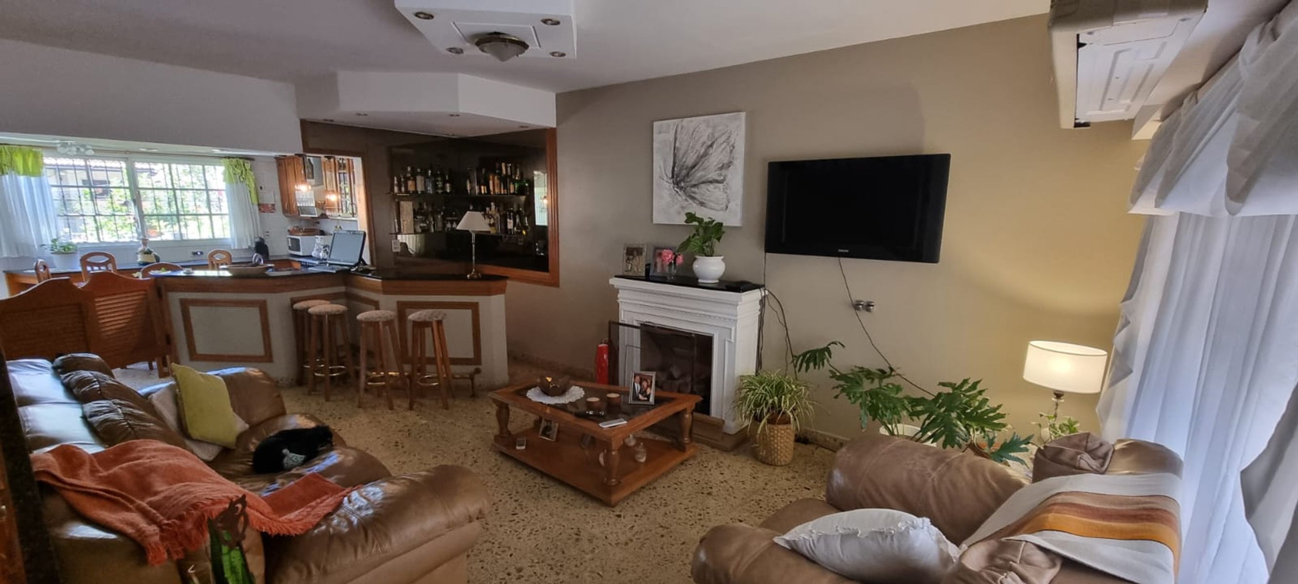 Casa en 2 plantas 4 ambientes con quincho ACEPTA DEPARTAMENTO EN PARTEDE PAGO1 — foto 4