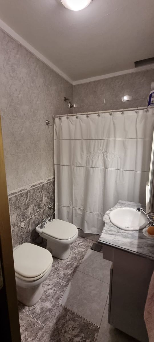Casa en 2 plantas 4 ambientes con quincho ACEPTA DEPARTAMENTO EN PARTEDE PAGO1 — foto 12