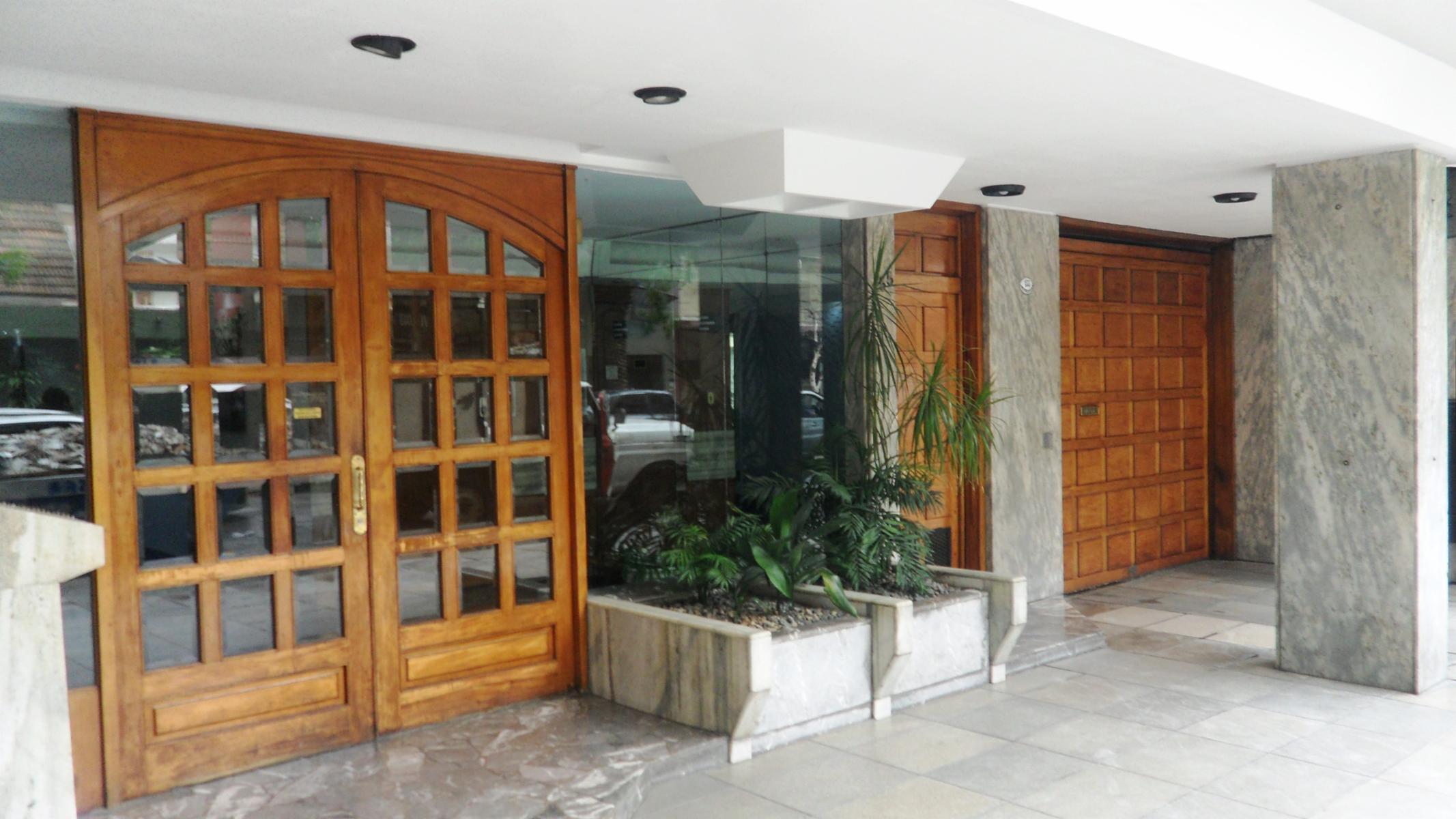 3 AMBIENTES EN EXCELENTE UBICACIÓN