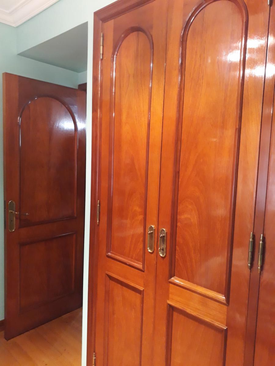 CASA 5 AMB. c/2 coch. Excelente e impecable S/lote propio en Lanusita. USO COMERCIAL O VIVIENDA. — foto 2
