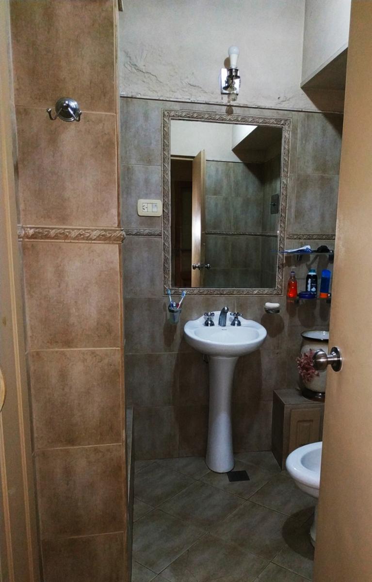 DOS DEPARTAMENTOS + GALPON IDEAL INVERSOR — foto 8
