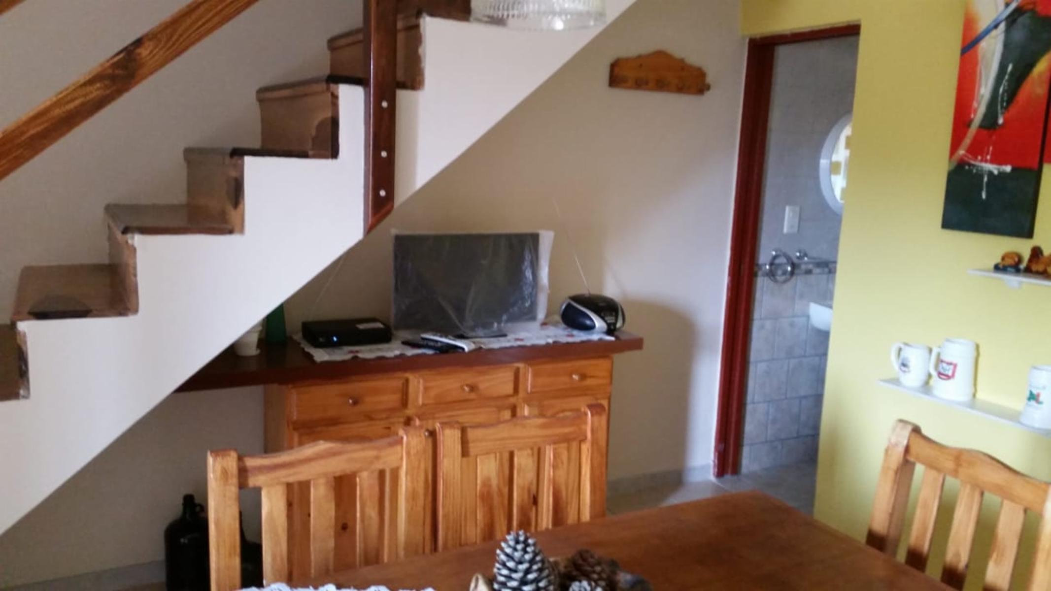 DUPLEX 3 AMBIENTES CON COCHERA