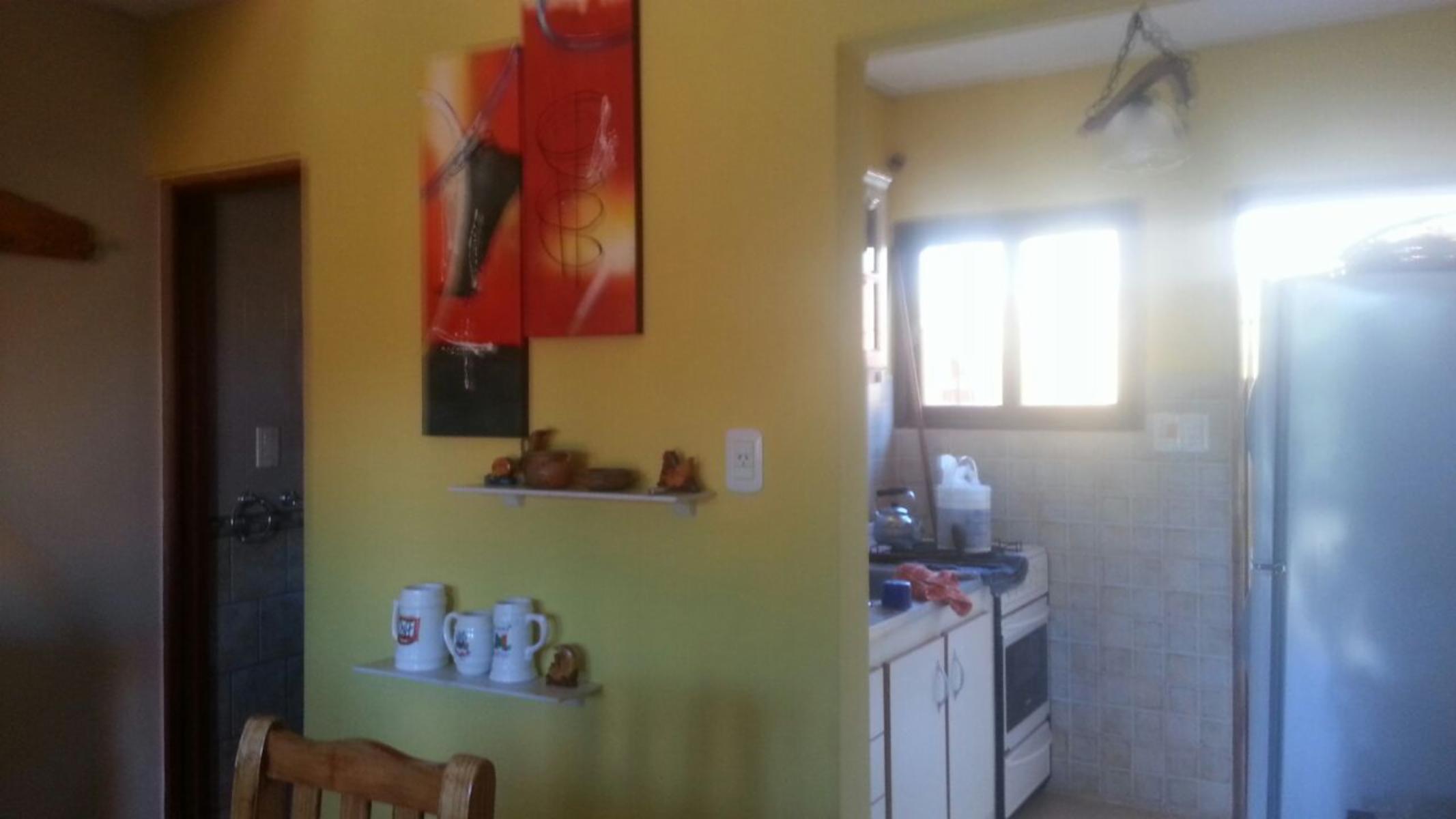DUPLEX 3 AMBIENTES CON COCHERA — foto 2