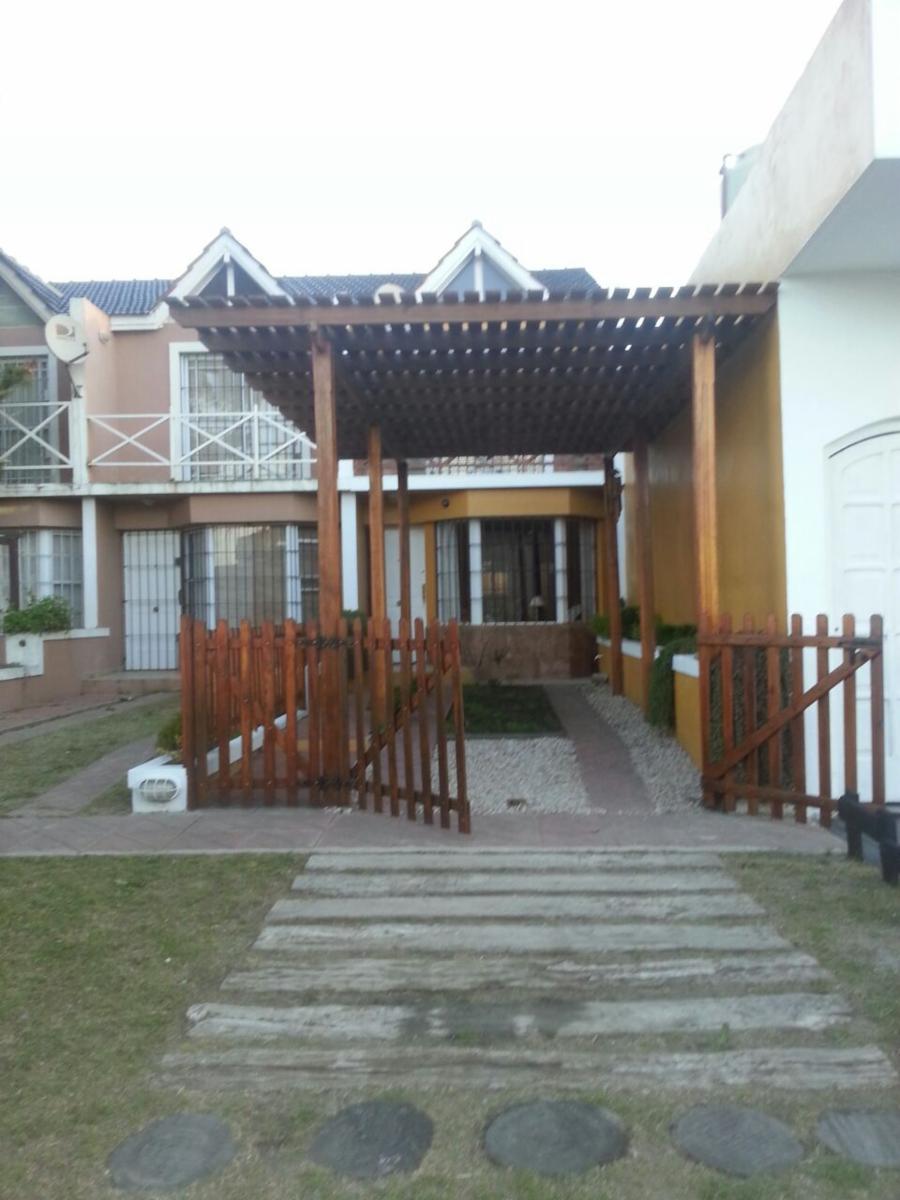 DUPLEX MAR DEL TUYU CON COCHERA Y DECK