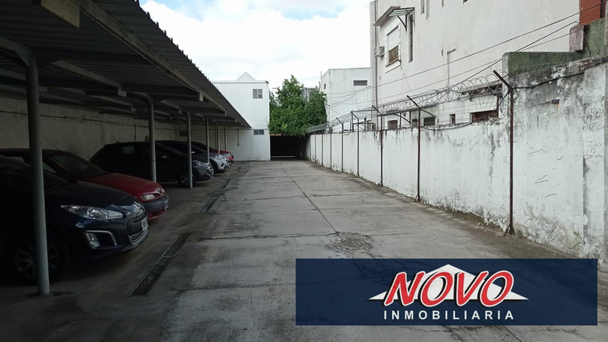 Dos Locales + 18 Cocheras, Ideal Inversor O Construccion Edificio Lote 440m2 FOT 3 + PREMIOS FOS 0.6 DENSIDAD 2000 — foto 4