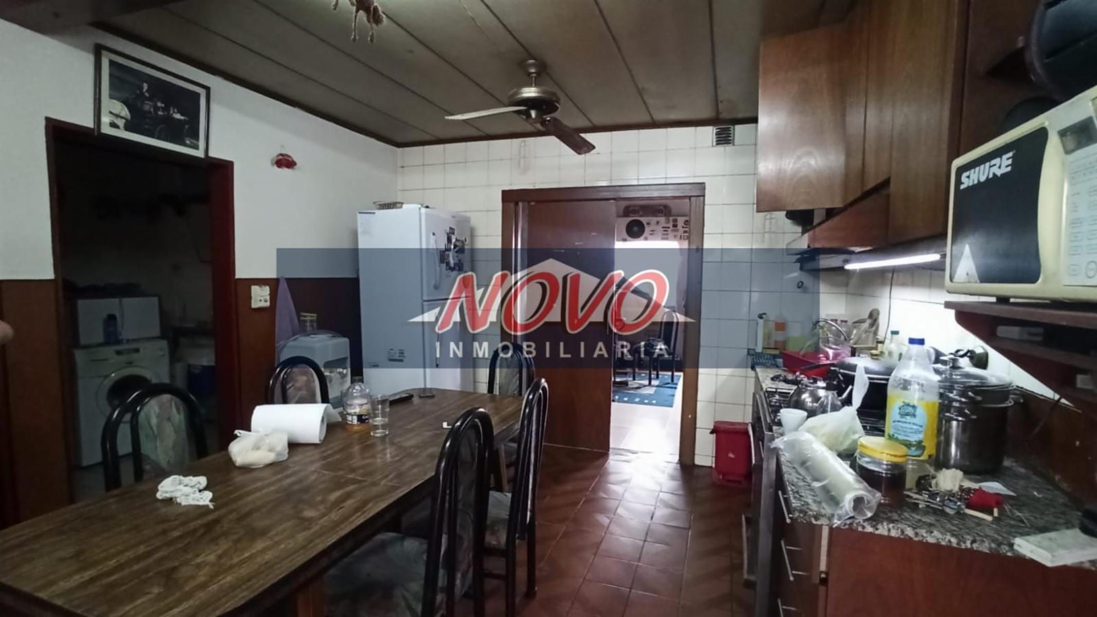 Excelente oportunidad de 2 casas con galpón o fondo libre para construir mas unidades. Sobre lote propio. Juntas o separadas. — foto 12