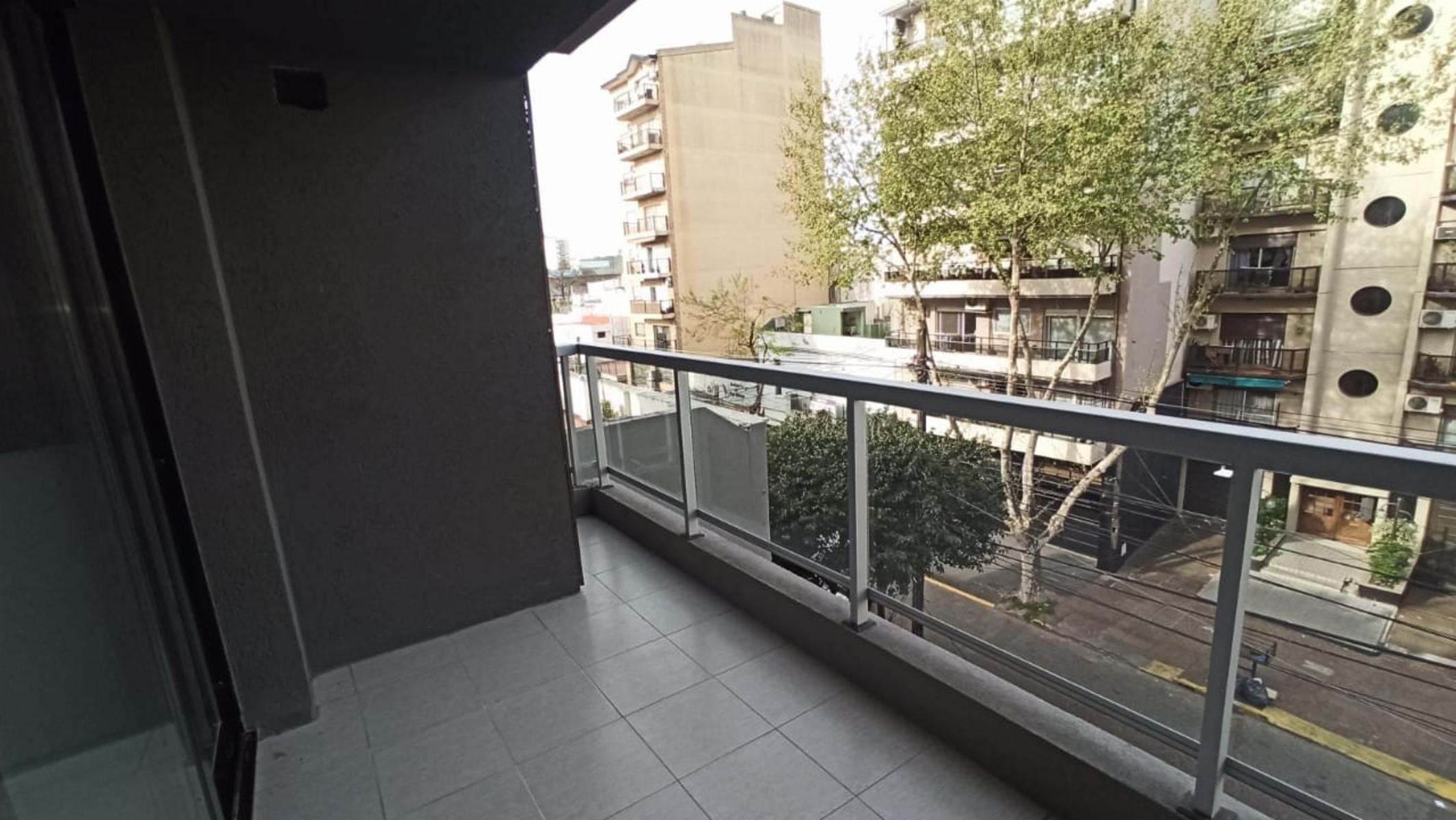 EN VENTA Semipiso al frente de 3 amb. c/coch. LANUS O. CENTRO. IBERLUCEA III. SUM Y PISCINA — foto 10