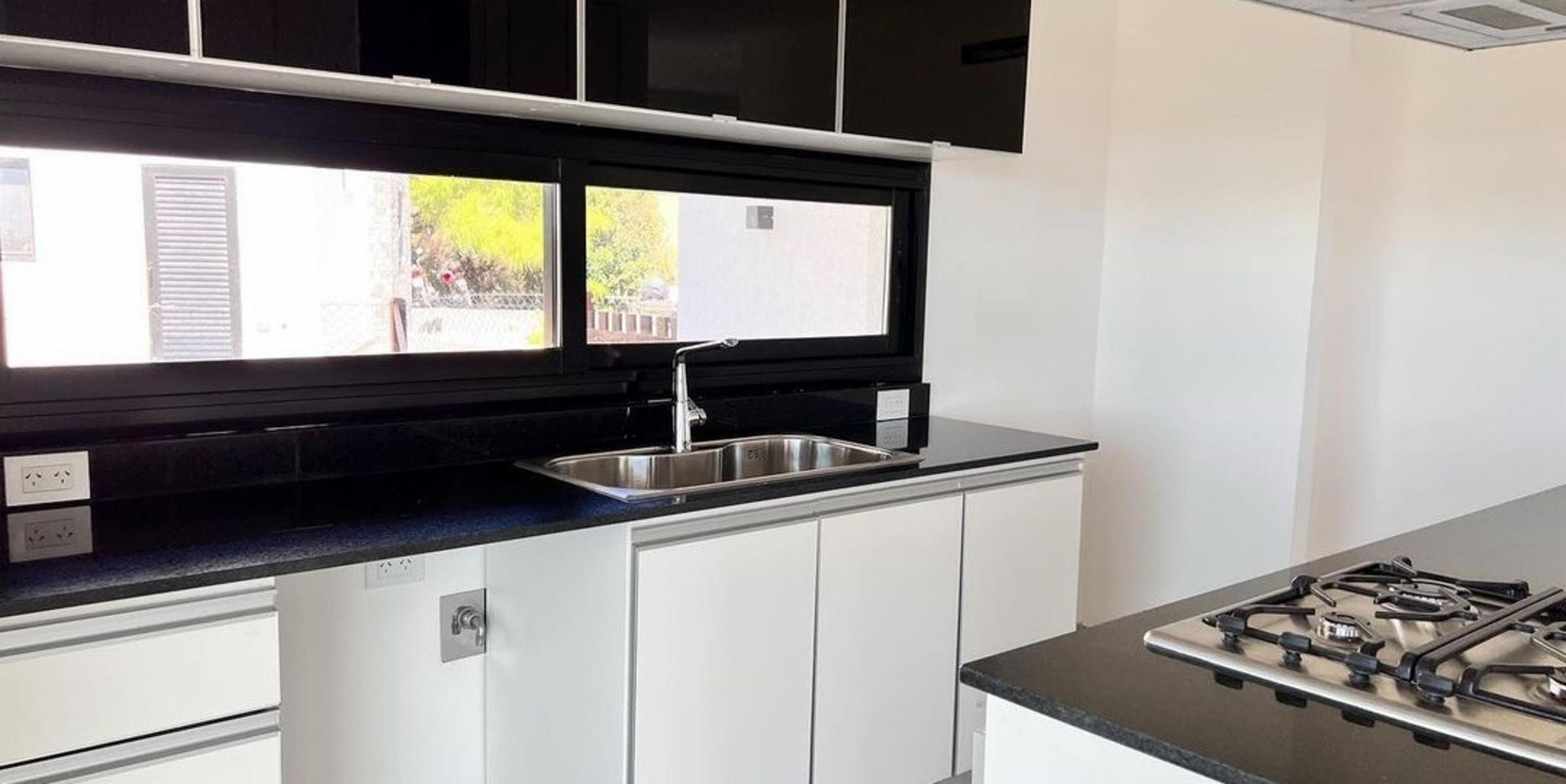 CASA A ESTRENAR DE 5 AMB. CON PISCINA EN BARRIO PRIVADO LA ALAMEDA. CANNING. — foto 3