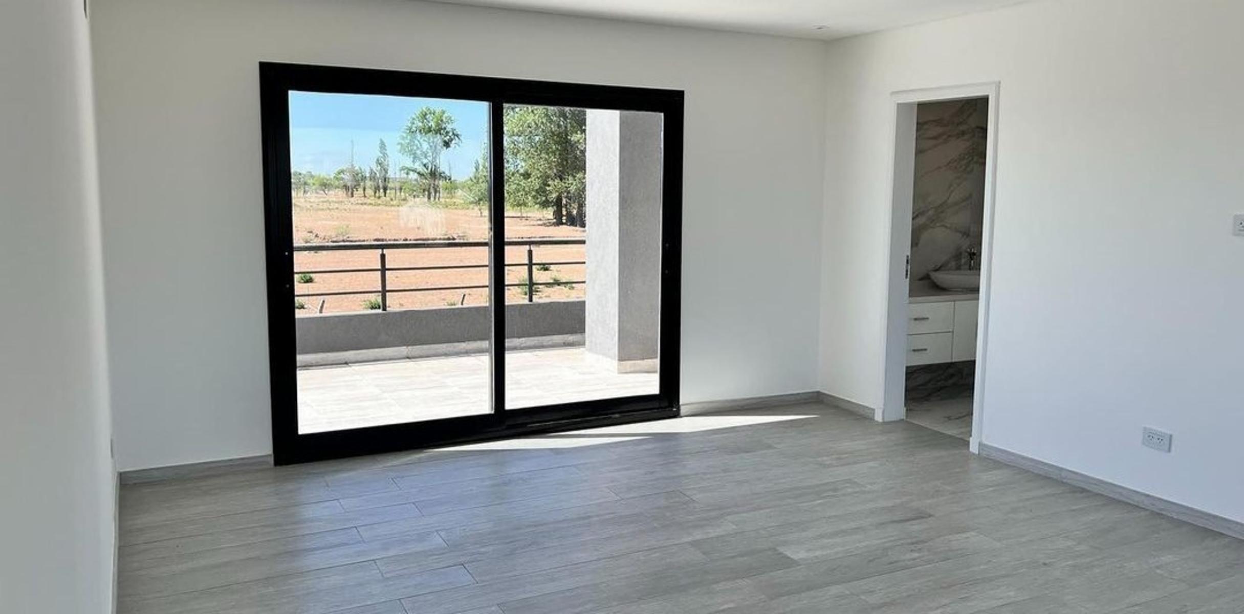 CASA A ESTRENAR DE 5 AMB. CON PISCINA EN BARRIO PRIVADO LA ALAMEDA. CANNING. — foto 8