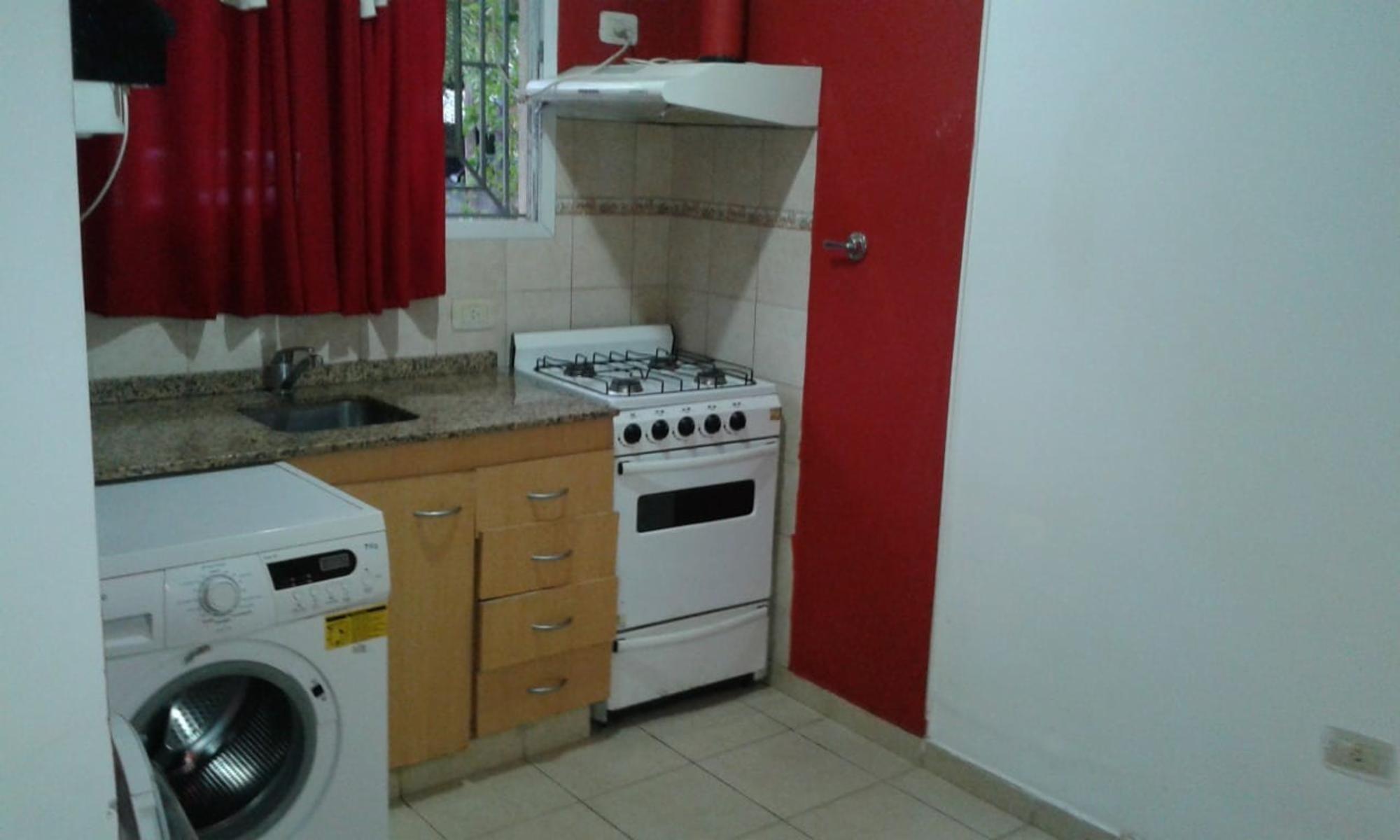 DEPARTAMENTO 2 AMBIENTES CON COCHERA