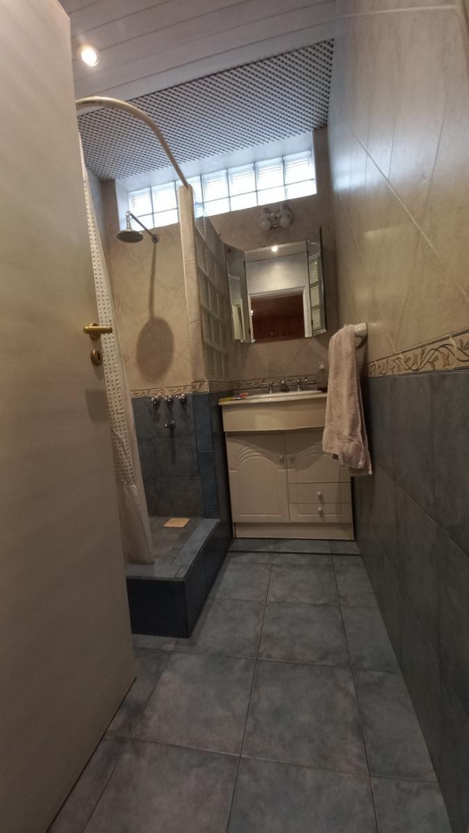 VENTA CASA 4 AMBIENTES CON FONDO LIBRE Y COCHERA — foto 12