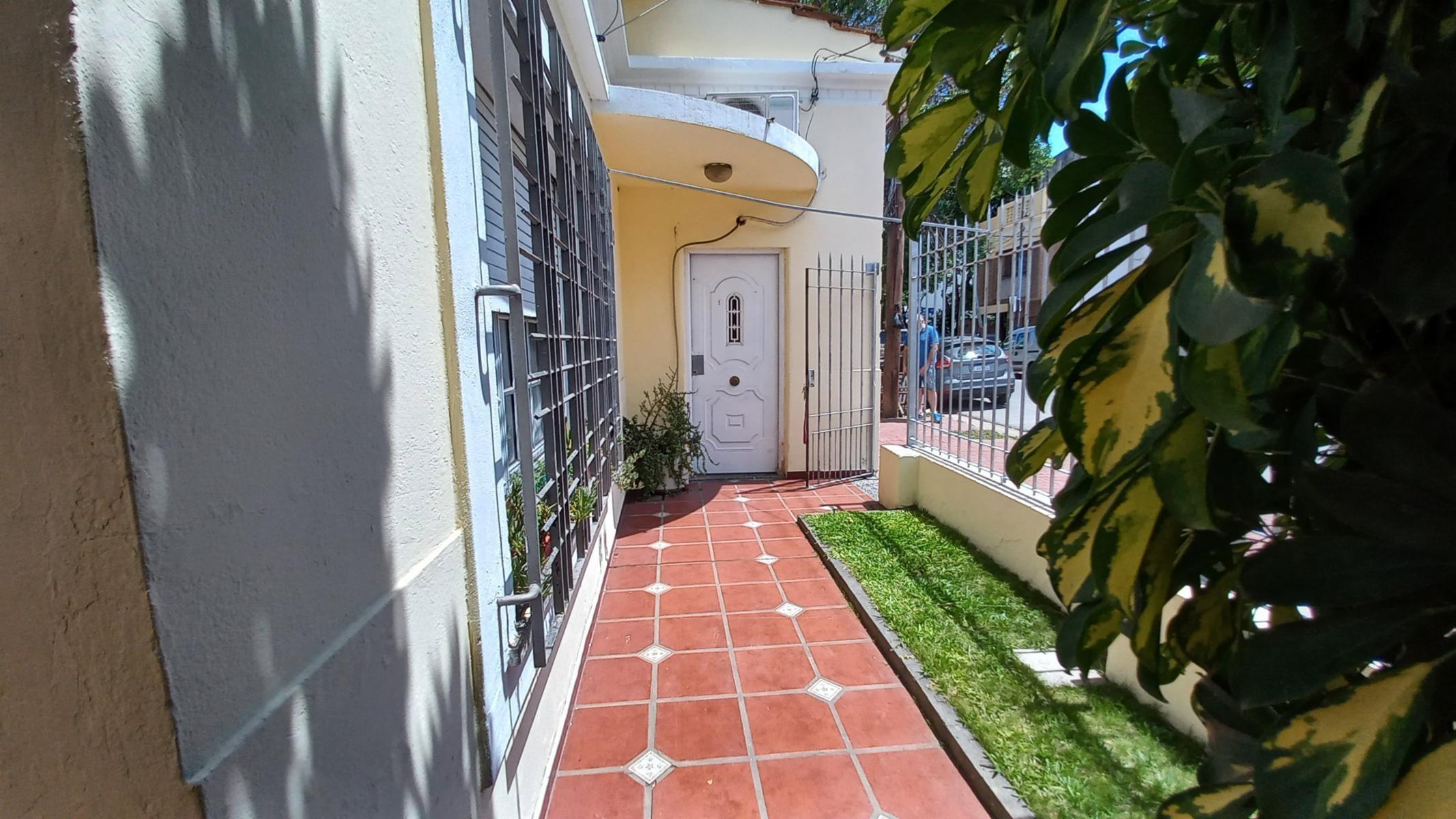 VENTA CASA SOBRE LOTE PROPIO, LANUS ESTE NUEVO PRECIO USS 70 MIL — foto 3