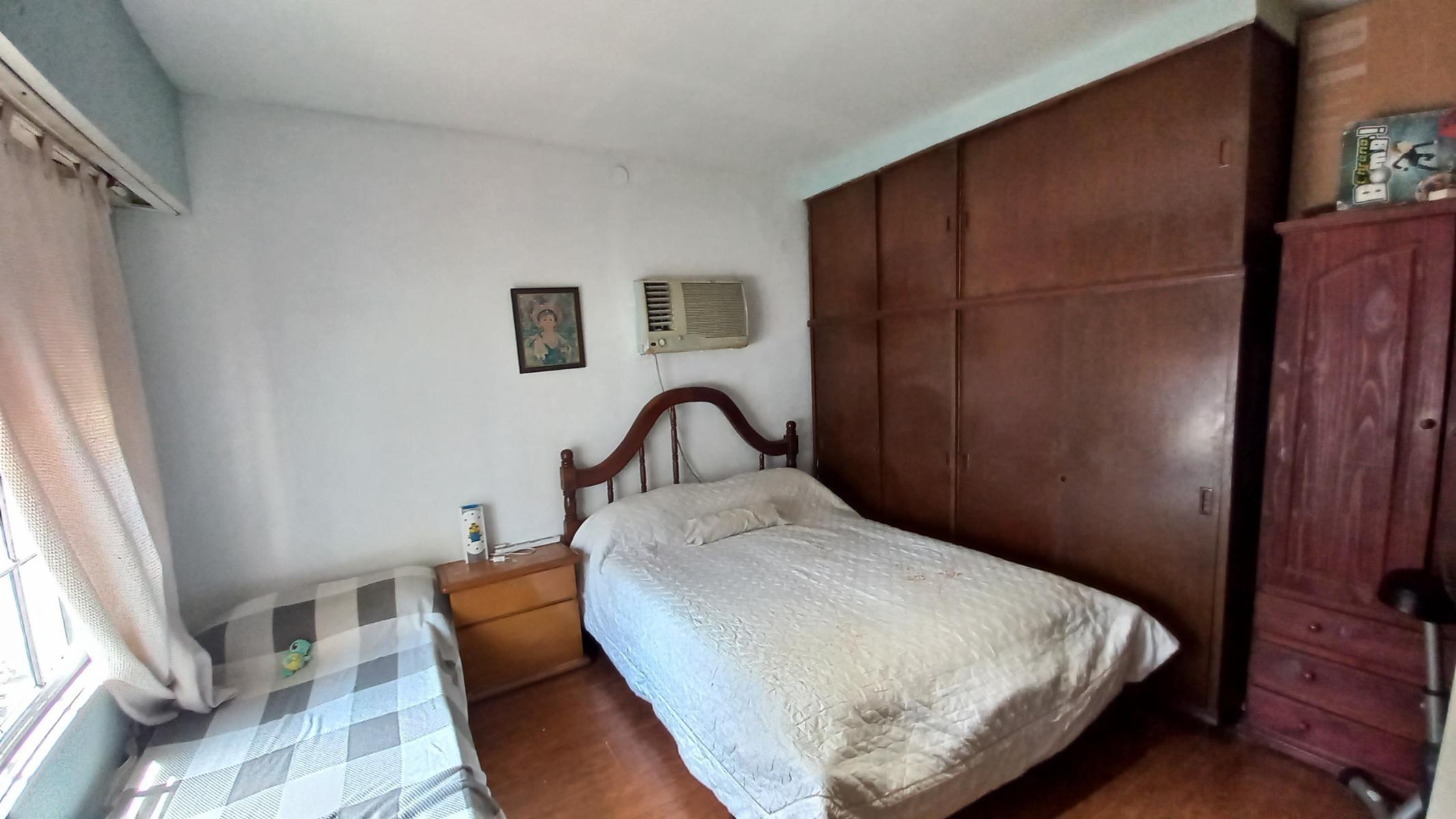 VENTA CASA SOBRE LOTE PROPIO, LANUS ESTE NUEVO PRECIO USS 70 MIL — foto 12