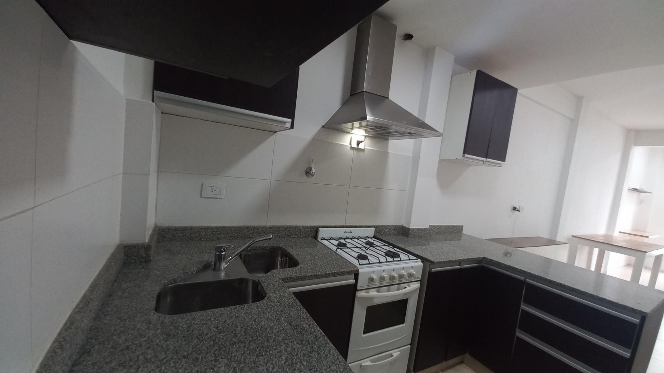 VENTA DPTO 2 AMBIENTES CON DOS COCHERAS, REBAJADO AHORA U$S 55 MIL VENTADIRECTA INVERSOR — foto 2