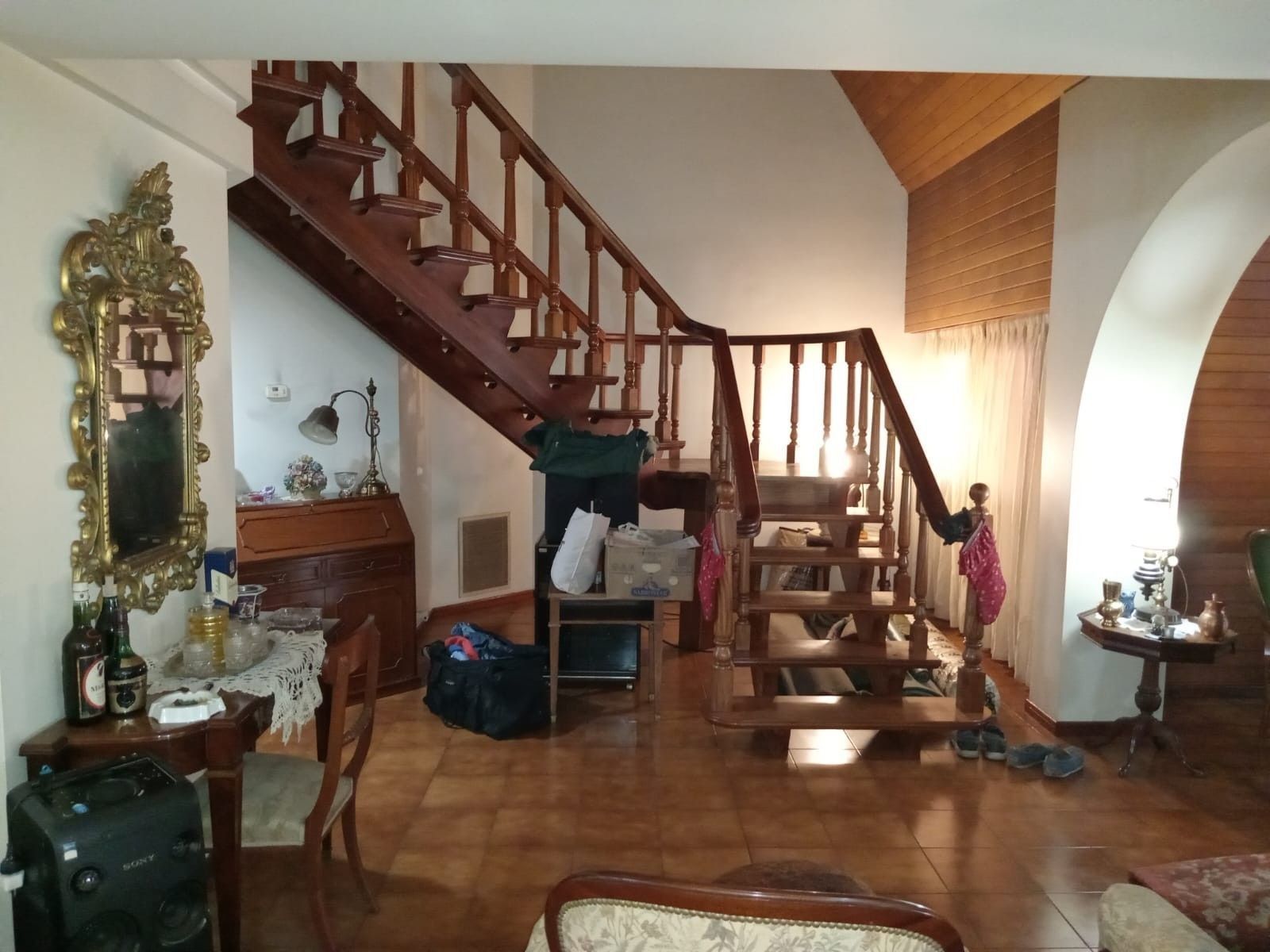 CHALET DE 5 AMB. LOTE DE 8,66x48. COCHERA CUB. P/4 AUTOS. FONDOLIBRECONPISCINA. EN VENTA, BANFIELD O. — foto 5