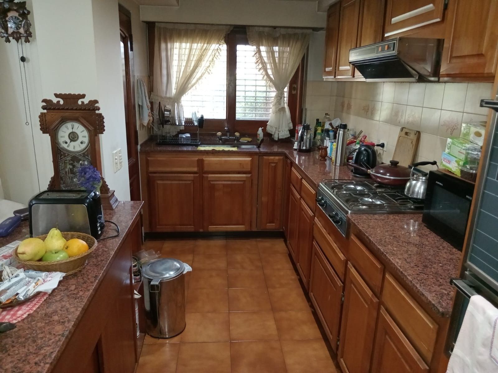 CHALET DE 5 AMB. LOTE DE 8,66x48. COCHERA CUB. P/4 AUTOS. FONDOLIBRECONPISCINA. EN VENTA, BANFIELD O. — foto 12