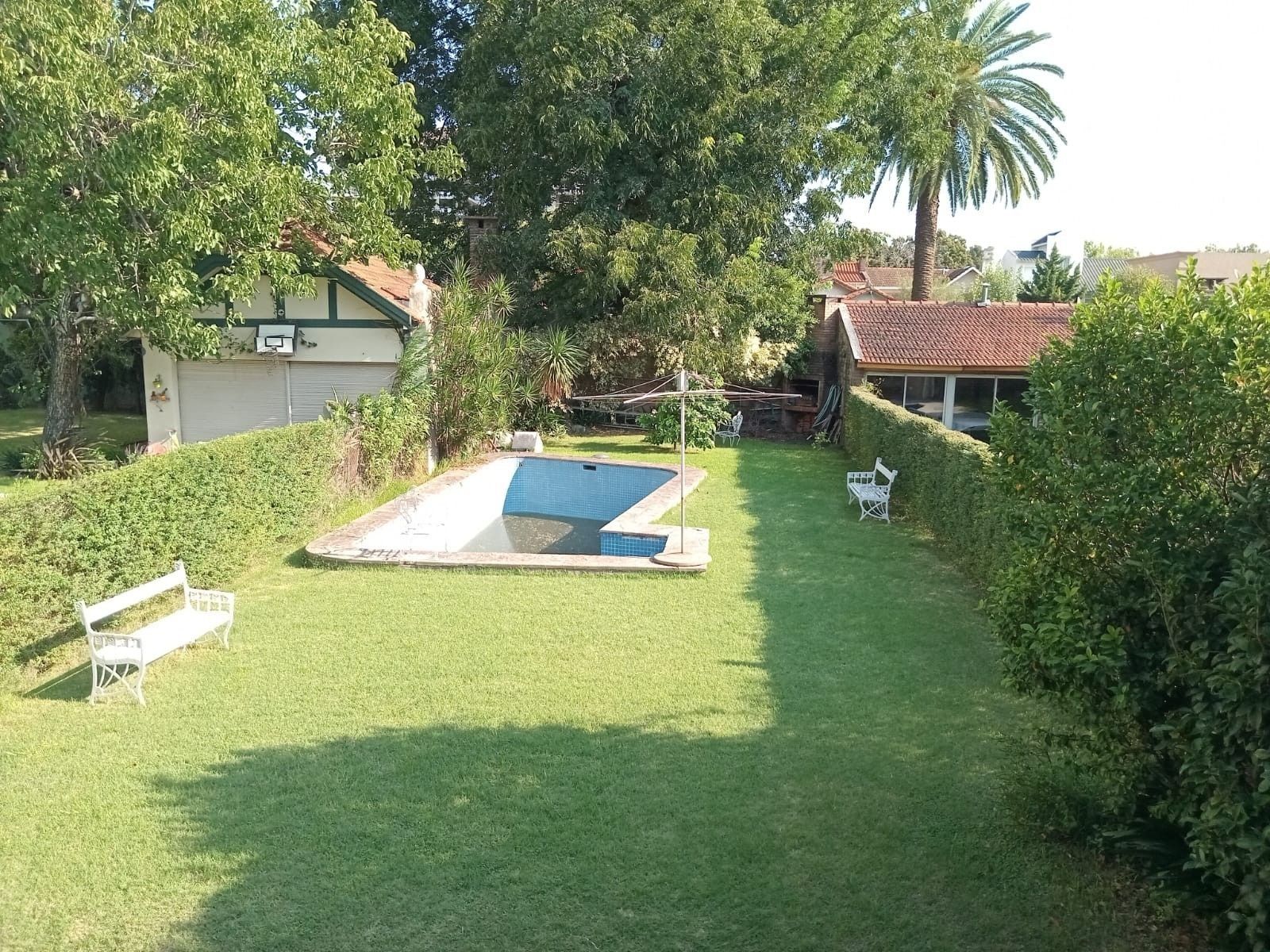 CHALET DE 5 AMB. LOTE DE 8,66x48. COCHERA CUB. P/4 AUTOS. FONDOLIBRECONPISCINA. EN VENTA, BANFIELD O. — foto 14