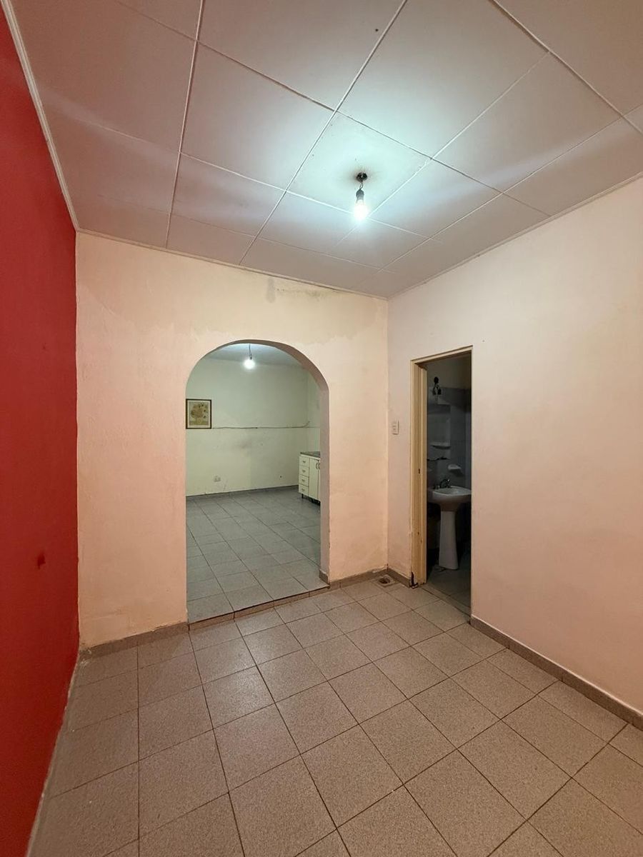 Casa PH de 3 amb. en 2 plantas con 2 baños y terraza. V.Alsina.LANUSO.EN VENTA. APTO CREDITO — foto 4