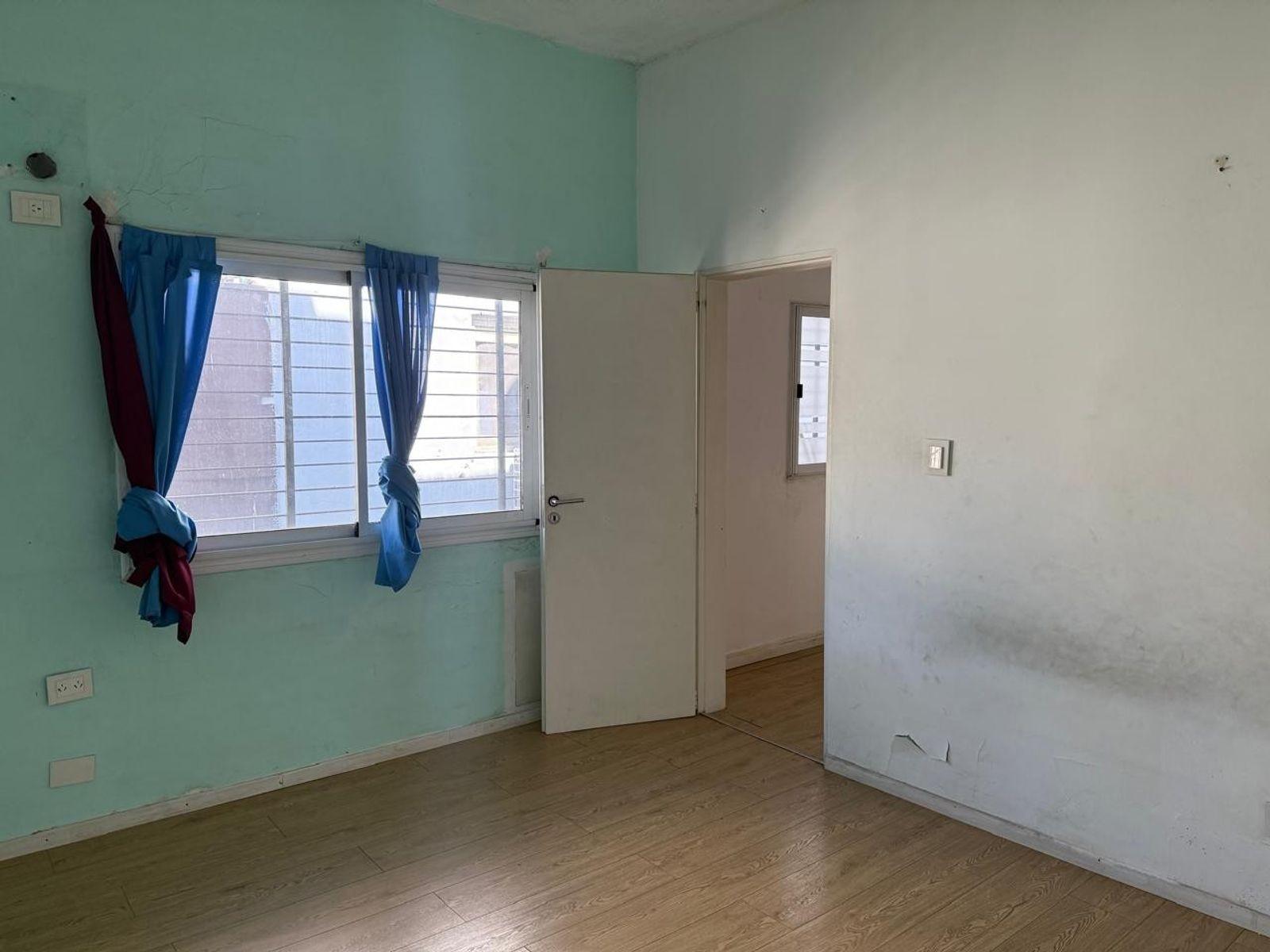 Casa PH de 3 amb. en 2 plantas con 2 baños y terraza. V.Alsina.LANUSO.EN VENTA. APTO CREDITO — foto 7