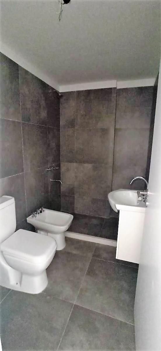 1 AMB. DIVISIBLE EN VENTA, ESCALADITA. EDIFICIO CON SUM,PISCINA,SOLARIUMY LAUNDRY. APTO CREDITO. — foto 7