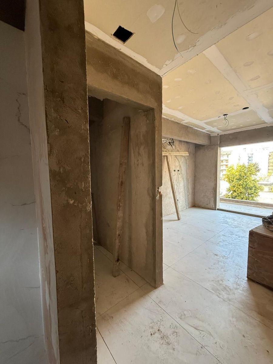 SEMIPISO 3 AMB. CON COOCHERA. TOILETTE + 2 BAÑOS COMPL. EN VENTAENLANUSITA. LANUS O. ENTREGA: PROXIMAMENTE — foto 7