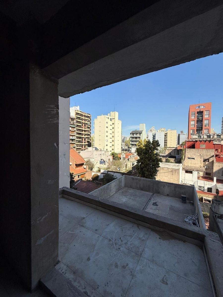 SEMIPISO 3 AMB. CON COOCHERA. TOILETTE + 2 BAÑOS COMPL. EN VENTAENLANUSITA. LANUS O. ENTREGA: PROXIMAMENTE — foto 8