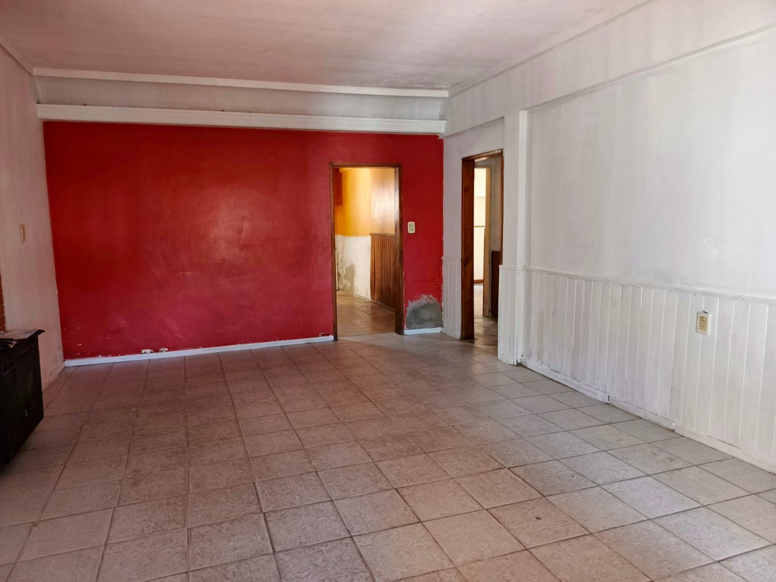 CASA 5 AMBIENTES EN 2 PLANTAS CON 2 COCHERAS Y PATIO NUEVO PRECIO USS 90 MIL — foto 6