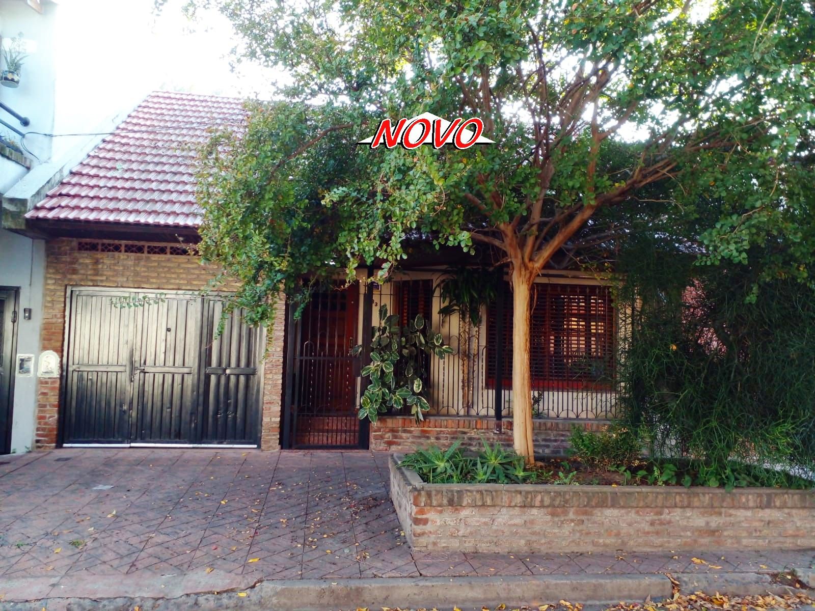 Casa Chalet impecable 3 ambientes Apro Credito - 2