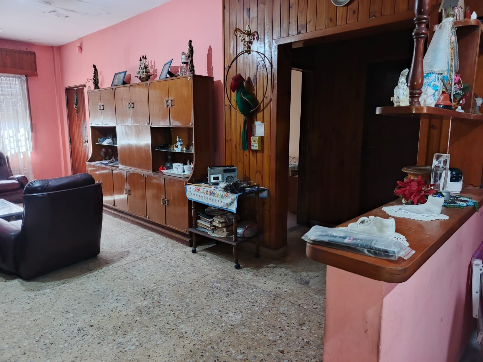 CASA 3 AMBIENTES COCHERA LOTE 10 X 28 - 5