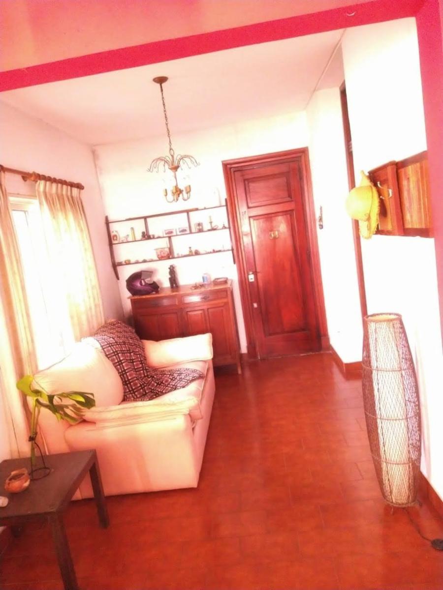 Hermosa casa de tres ambientes a mts Rivadavia. Oportunidad — foto 9