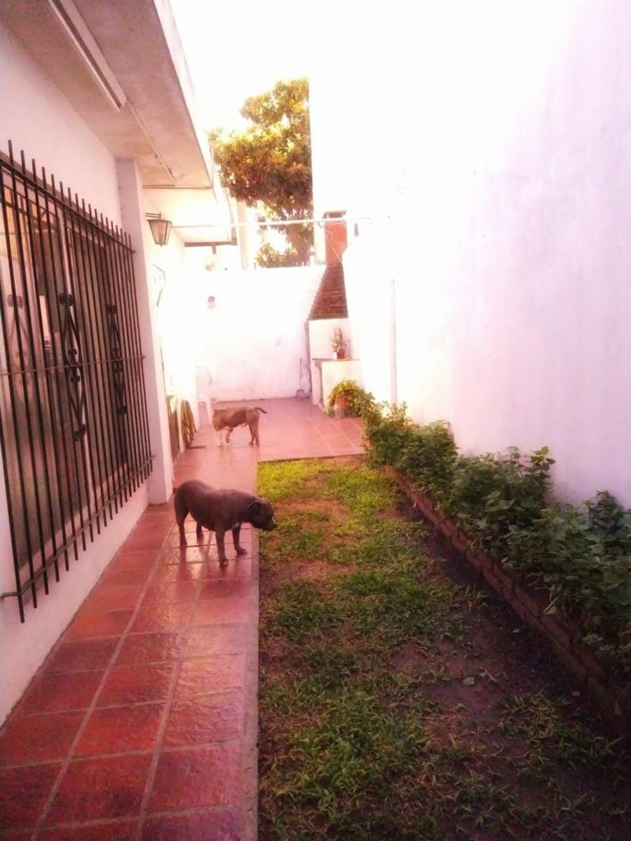 Hermosa casa de tres ambientes a mts Rivadavia. Oportunidad — foto 10