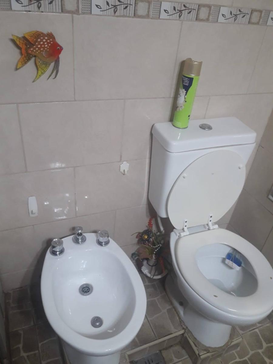 Casa de 3 ambientes, al frente Jardin ,patio y terraza, — foto 5