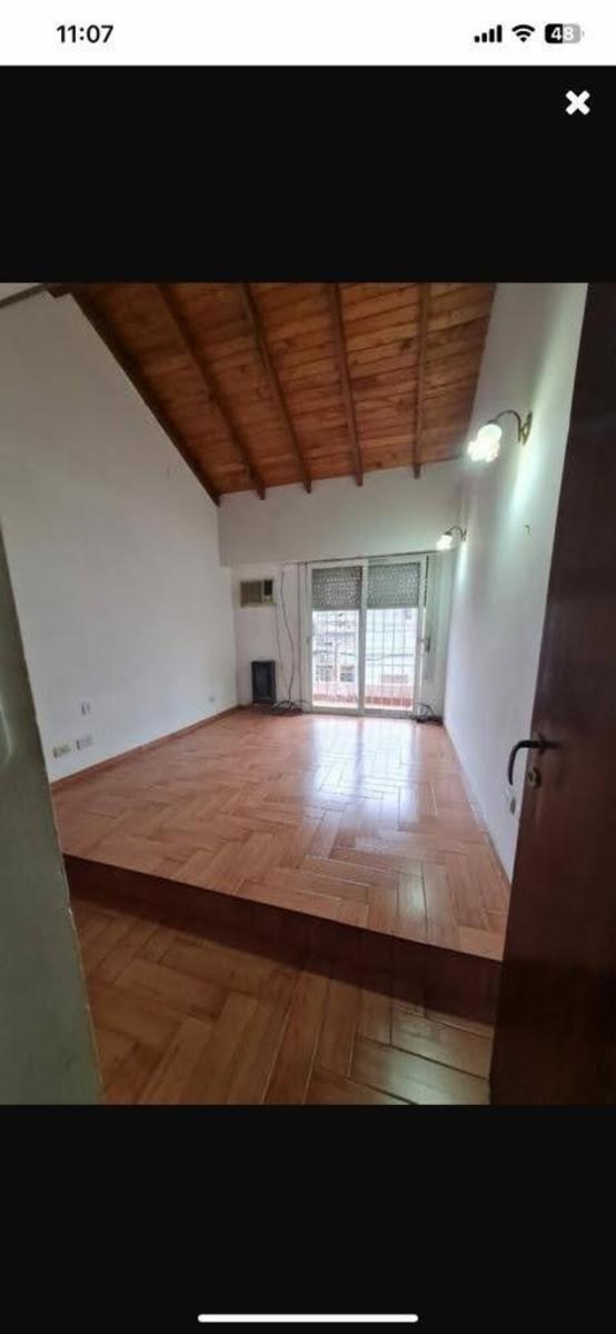 Casa ideal dos familias en lote propio, con fondo libre. Muy buensa — foto 8