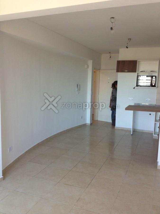 Venta de Departamento en PH, Moreno Centro, Piovano 3100 — foto 2