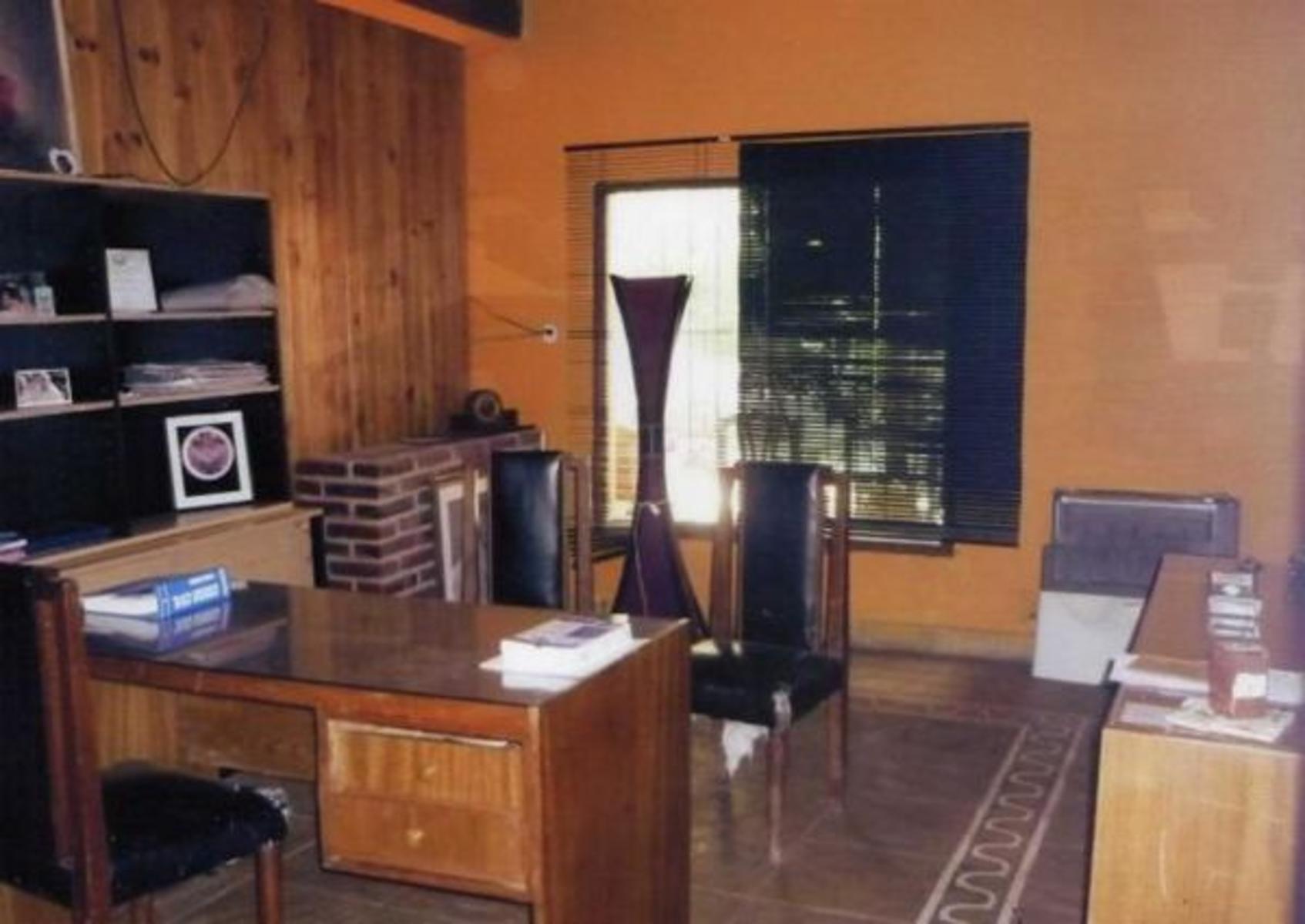Casa en Venta en General Las Heras, Interior Buenos Aires - 2