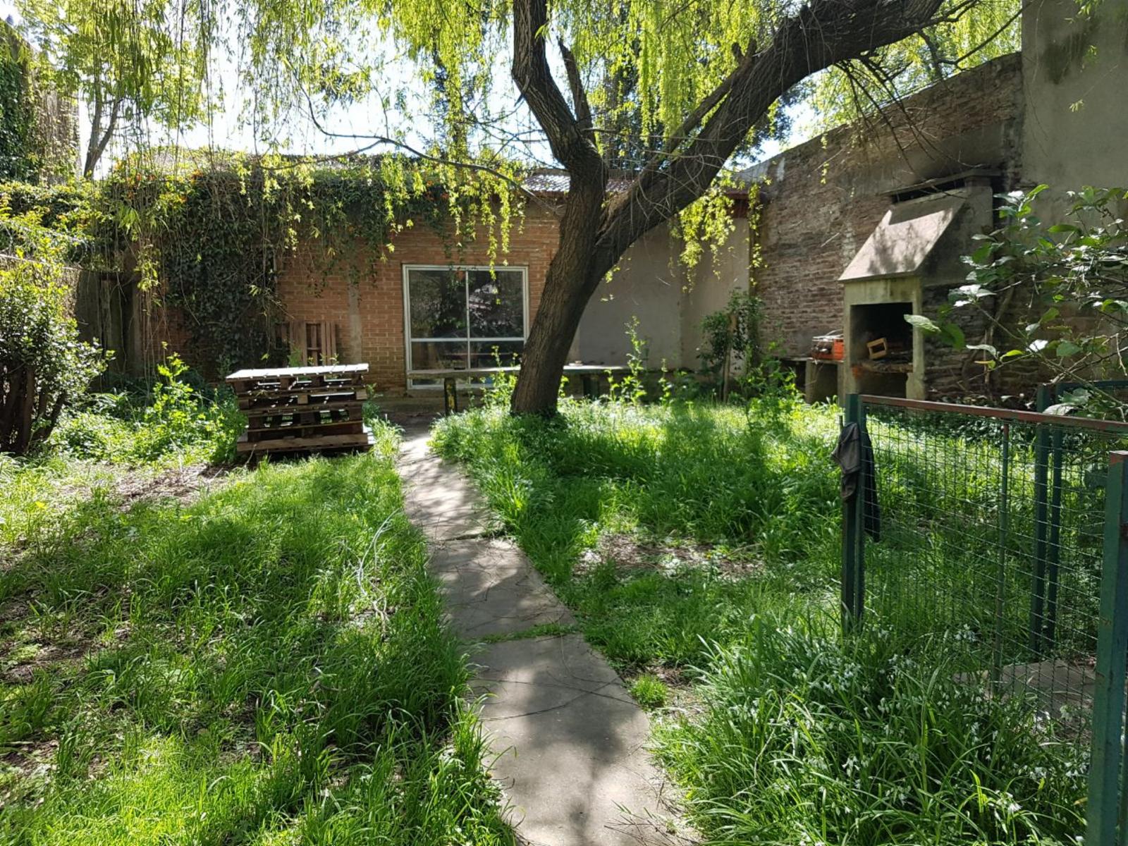 Venta De Casa Céntrica En Moreno Calle Chiclana — foto 3