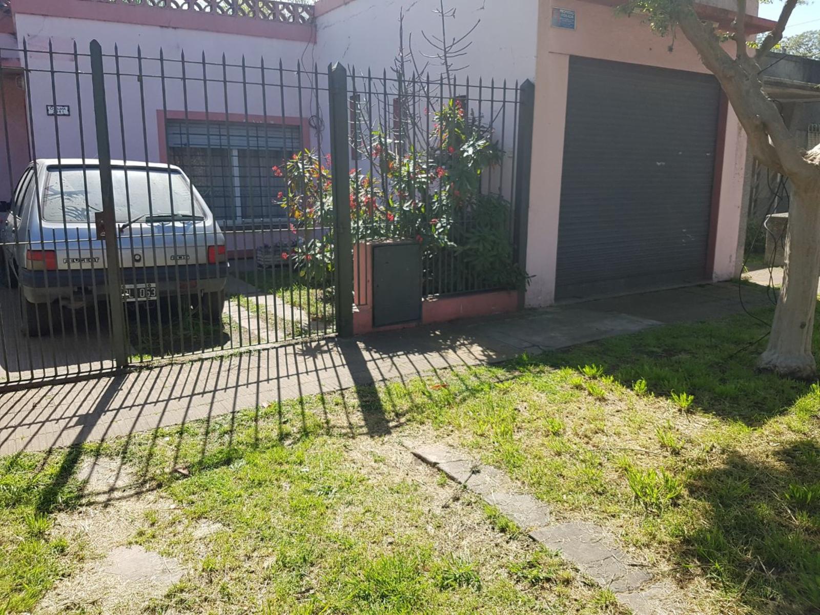 Venta De Casa Céntrica En Moreno Calle Chiclana — foto 4