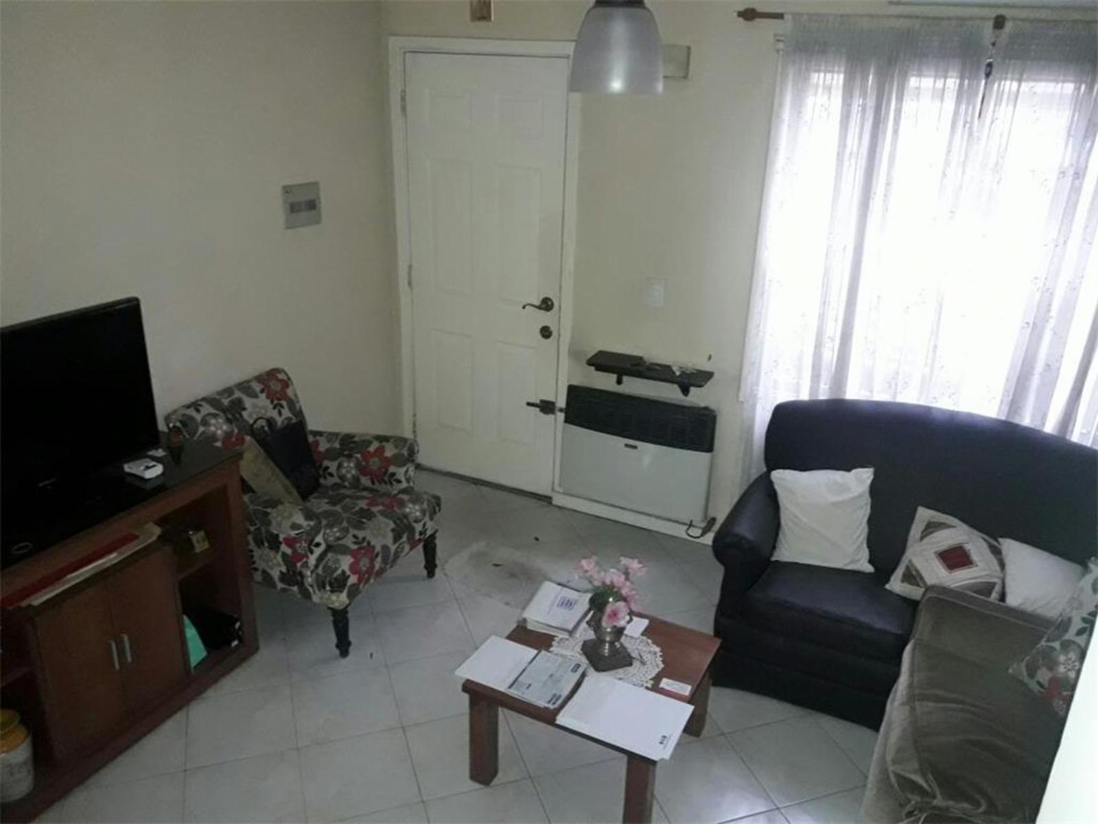 Venta de Duplex en Moreno, Apto Crédito Hipotecario Barrio Cerrado Arcos del Oeste — foto 2