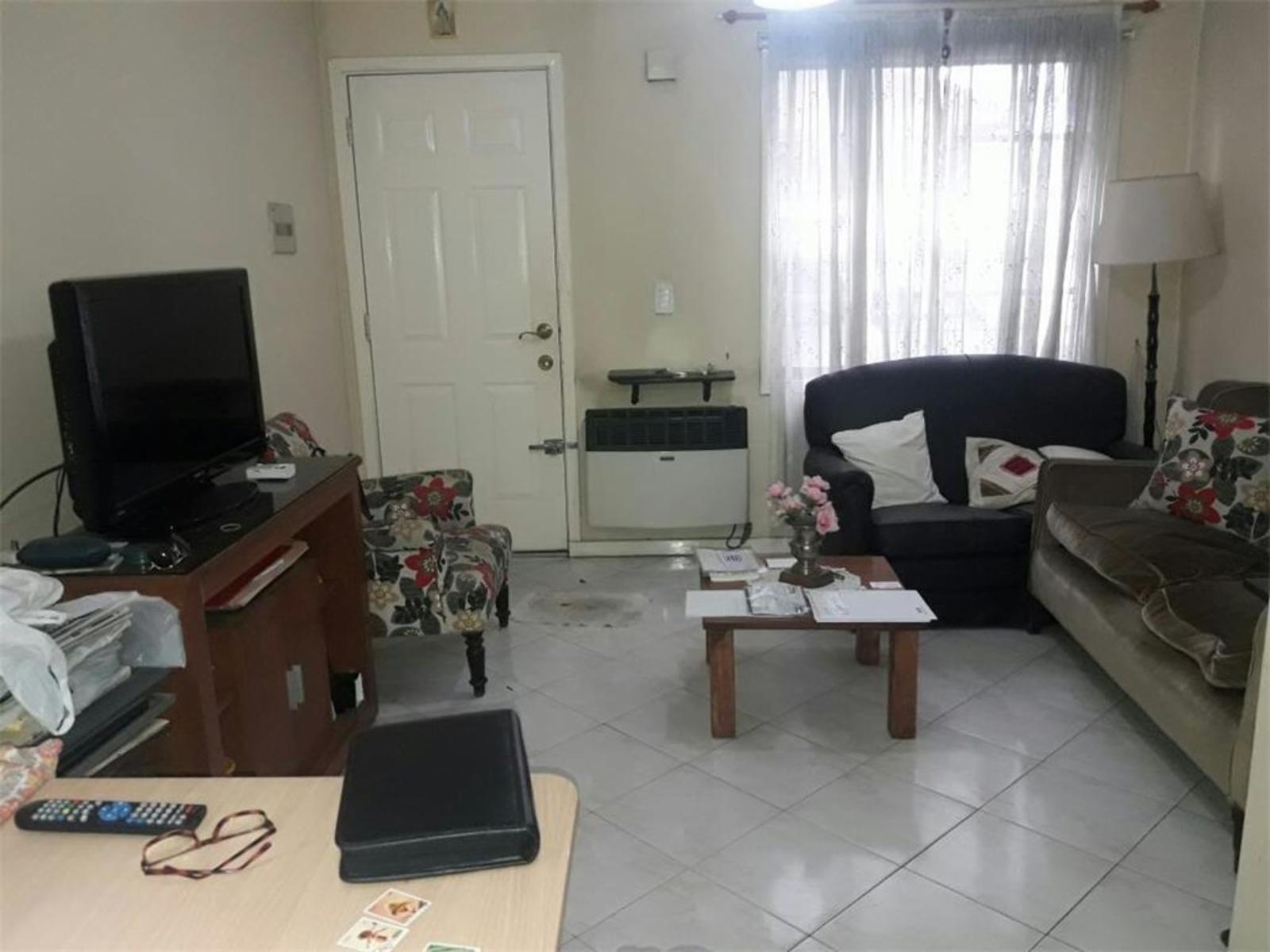 Venta de Duplex en Moreno, Apto Crédito Hipotecario Barrio Cerrado Arcos del Oeste — foto 3