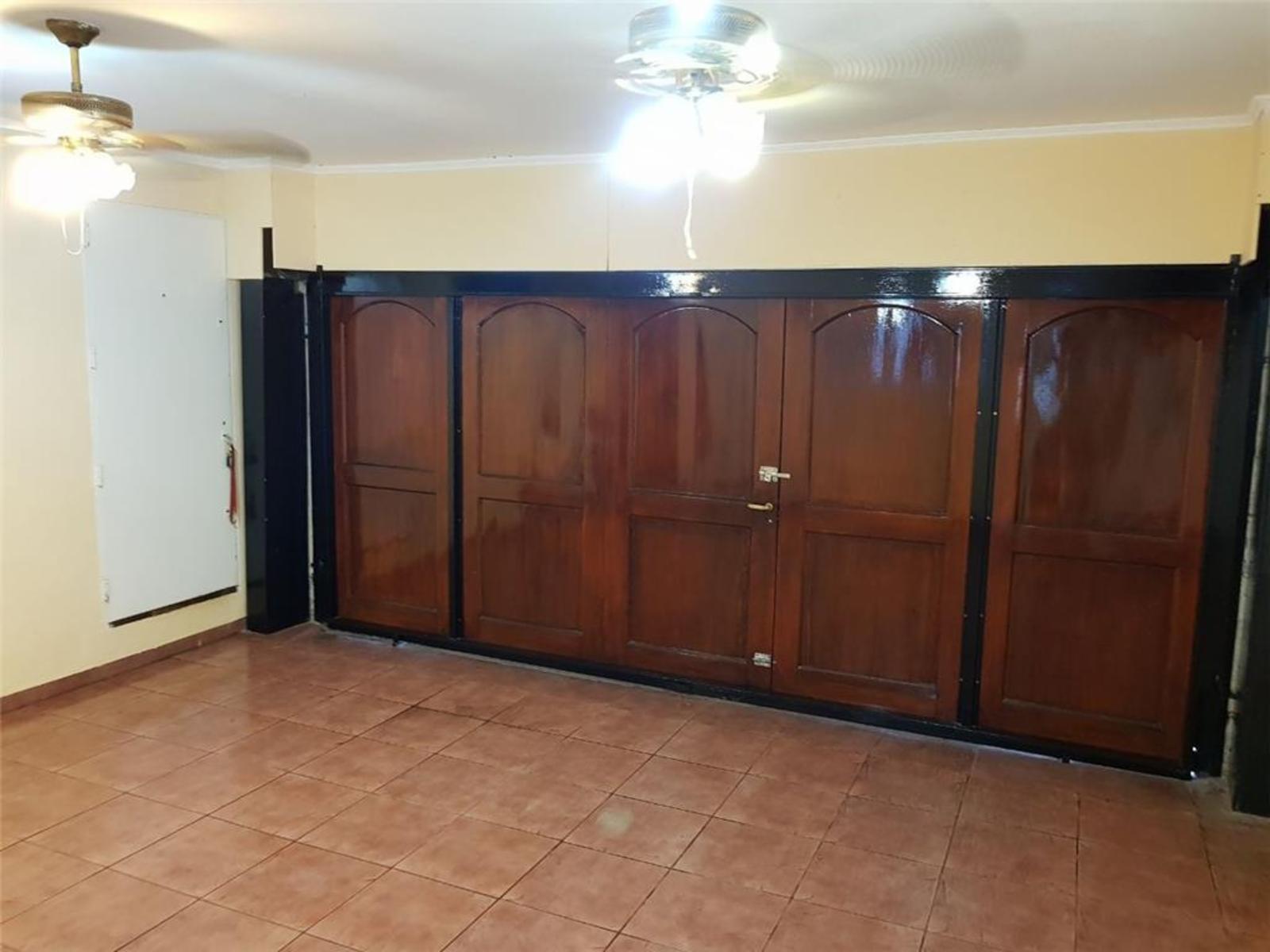 Venta de Casa y Departamento Apta Crédito en S. A. de Padua, calle Bme. Mitre — foto 8