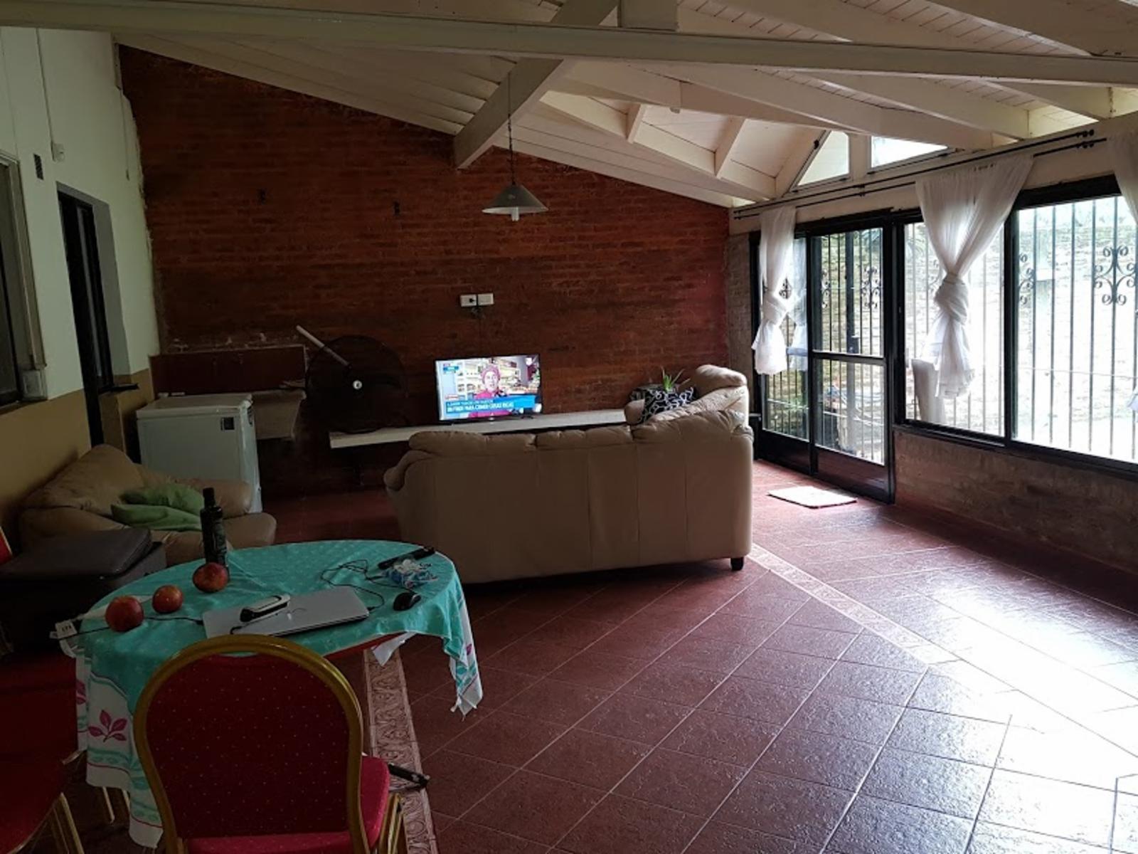 Importante Casa en Venta en Paso del Rey, Calle Claudio Maria Yoly — foto 9