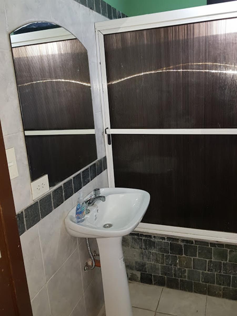 Importante Casa en Venta en Paso del Rey, Calle Claudio Maria Yoly — foto 15