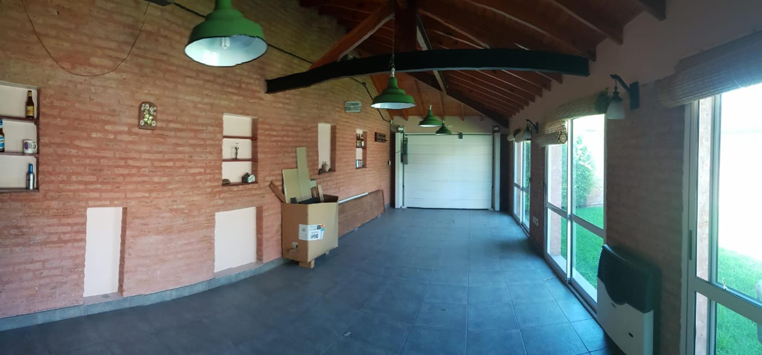 Venta de Espectacular Casa en Paso del Rey Centro, Calle Cjal. Lettieri — foto 11