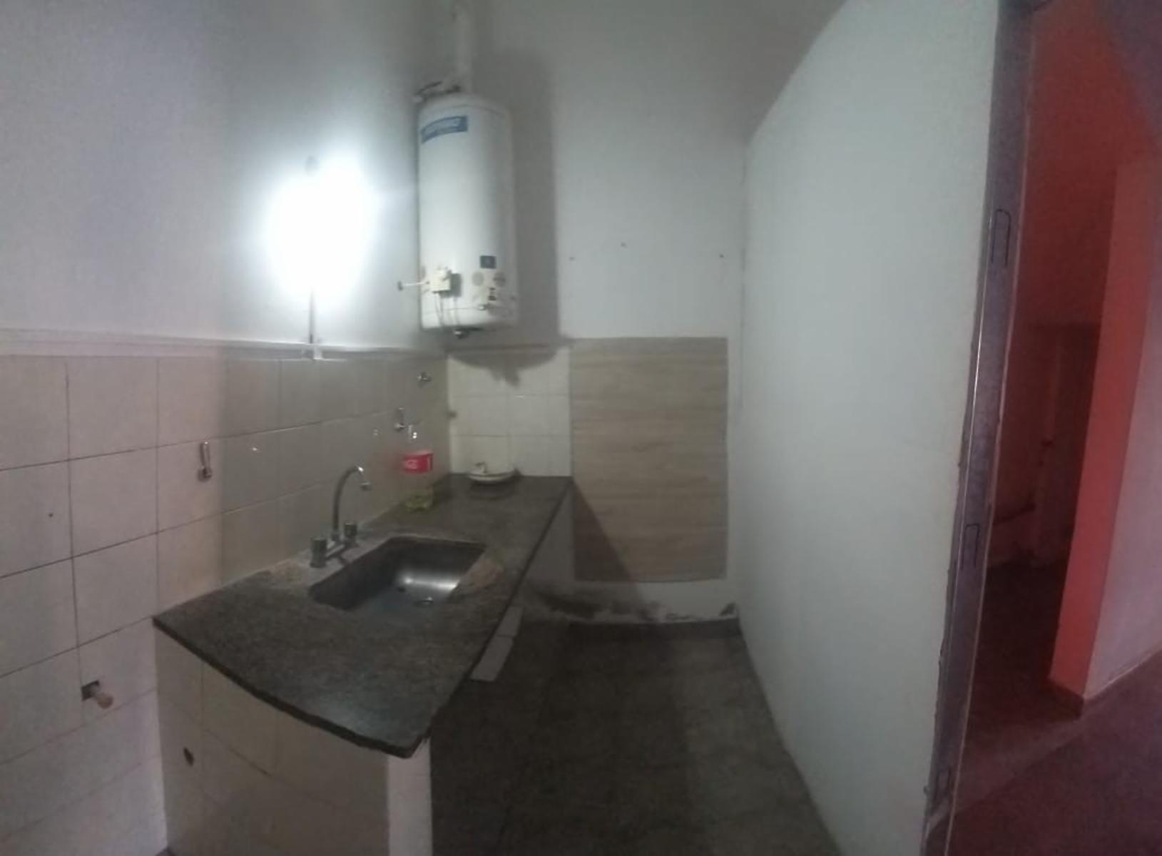 Alquiler local centrico, Paso del Rey con gas natural - 25