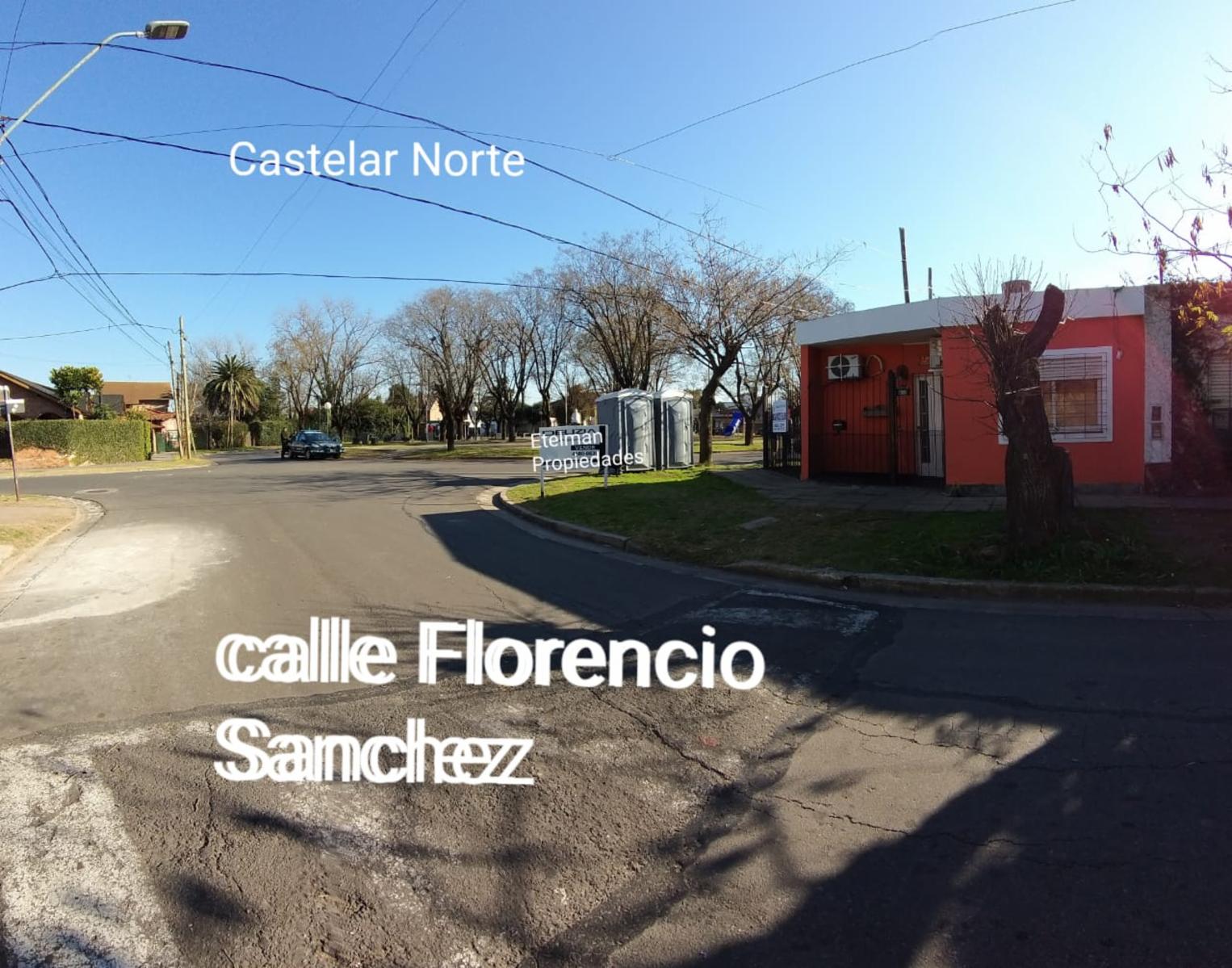 Venta de excelente PH en CASTELAR NORTE, sobre calle Florencio Sanchez al 2000
