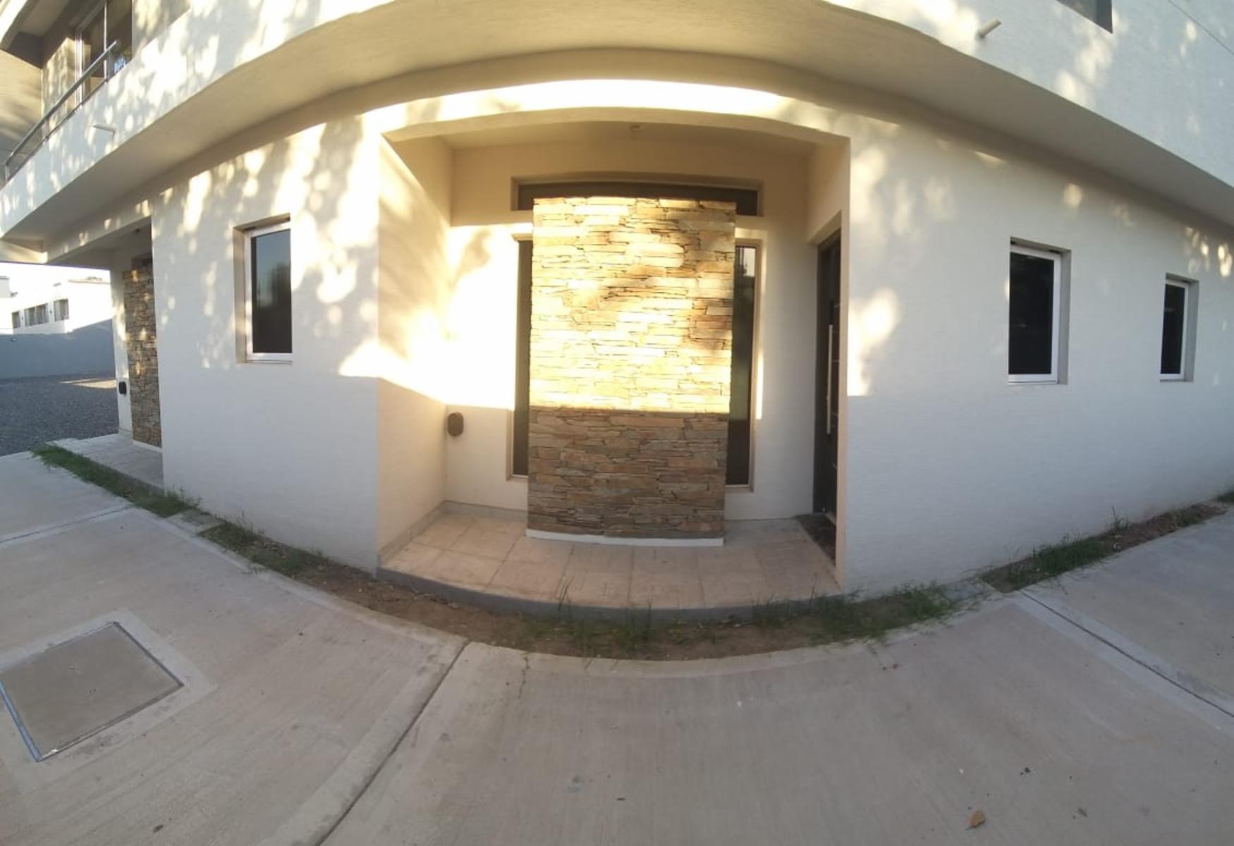 Venta de Duplex a ESTRENAR en Moreno, calle Joly — foto 14