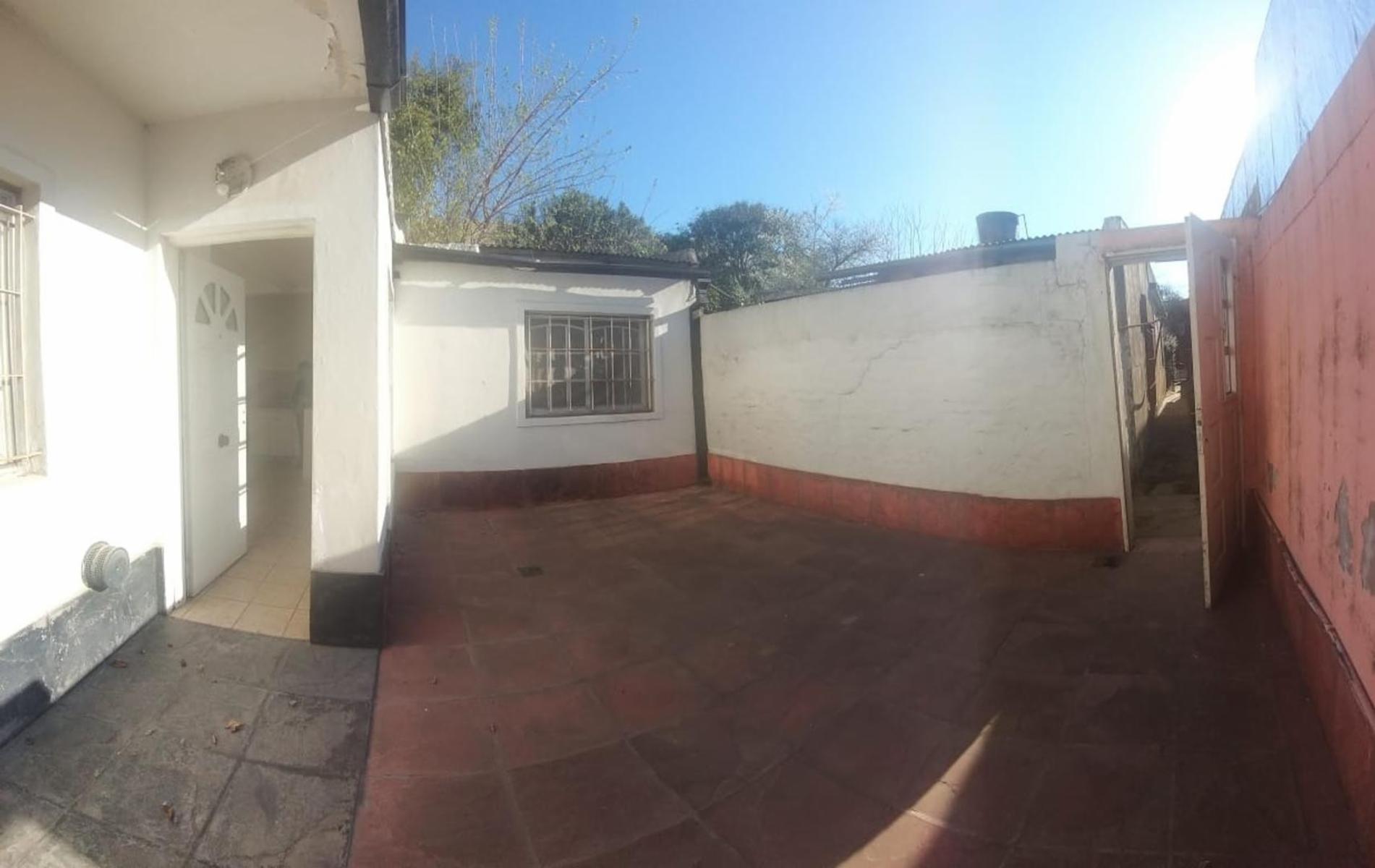 DEPARTAMENTO EN VENTA Nemesio Alvarez 800-Moreno centro