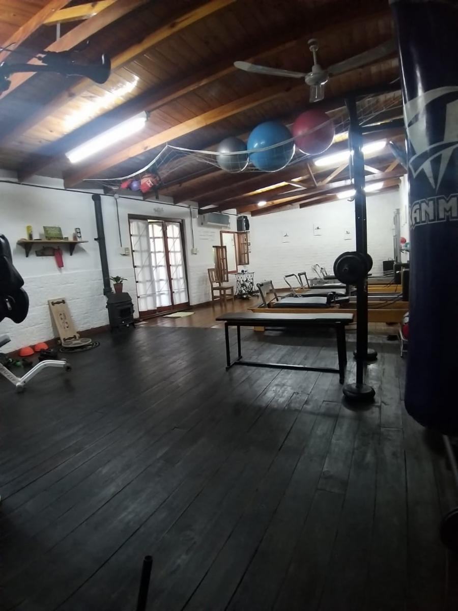 Excelente Casa a la venta en Paso del Rey centro, calle Independencia entre Paganelli y Av. de la Ribera — foto 5